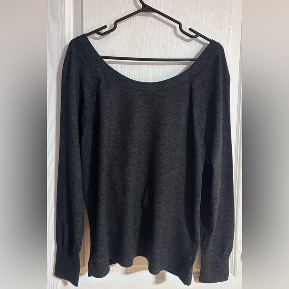 Victoria's Secret Tops - NWT Victoria Secret Sport Open Back Twist Grey Long Sleeve Top Size Large